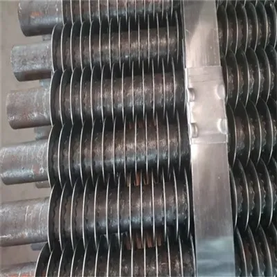 Rebrasta cev z nizkim kapitalom